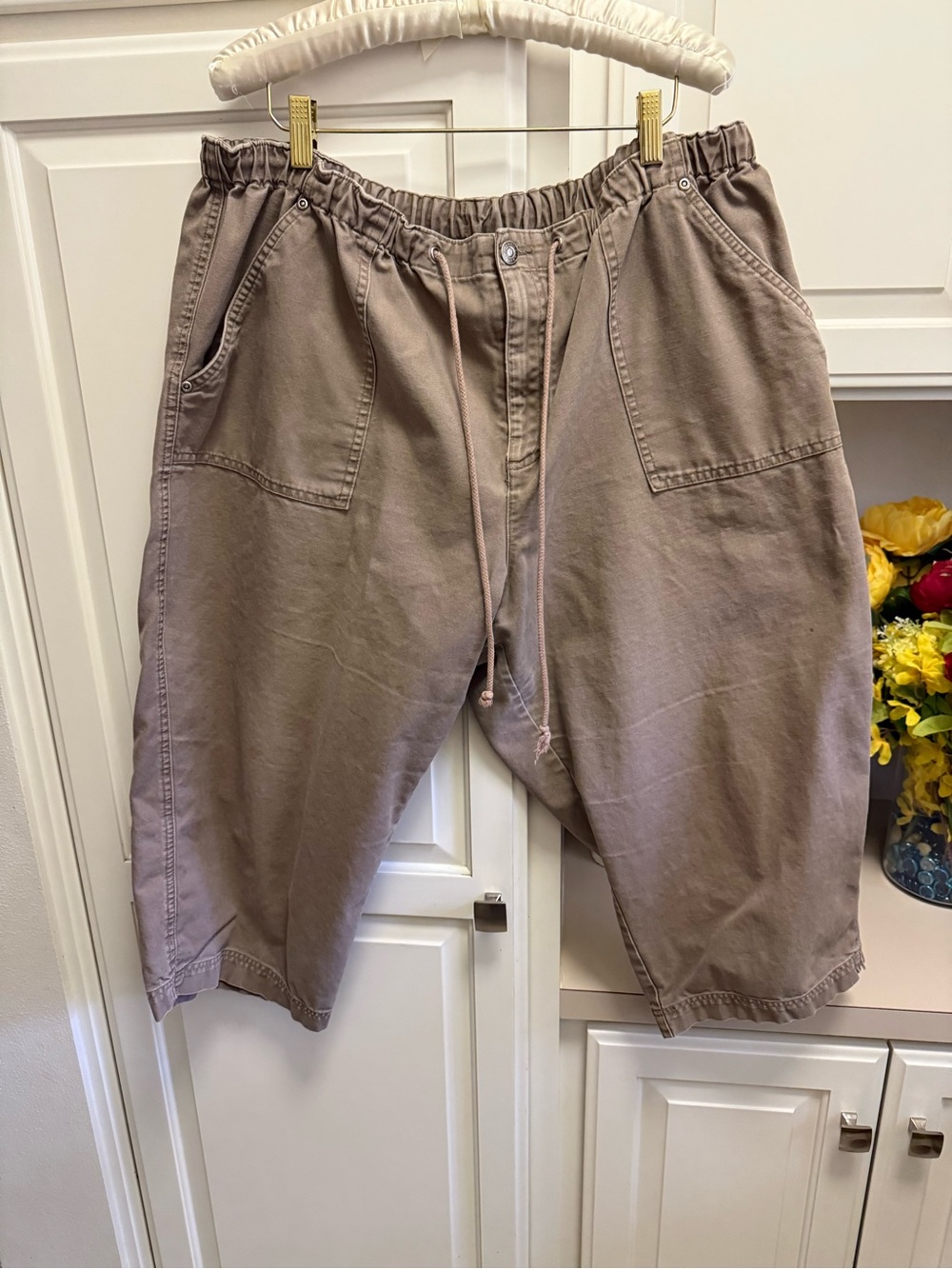 CJ Banks Cargo Drawstring Capri’s in Taupe